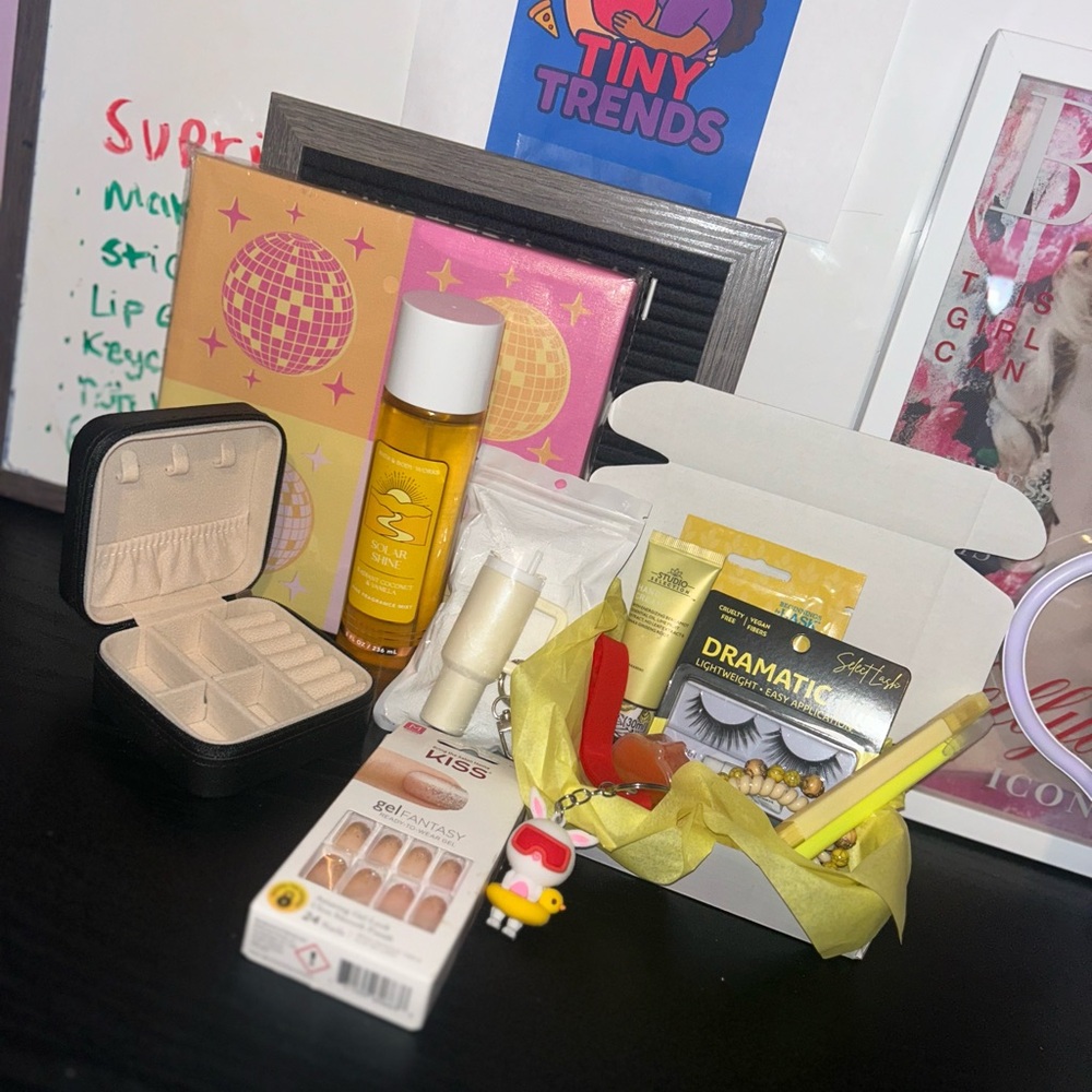 Beauty & stationary mystery bundles